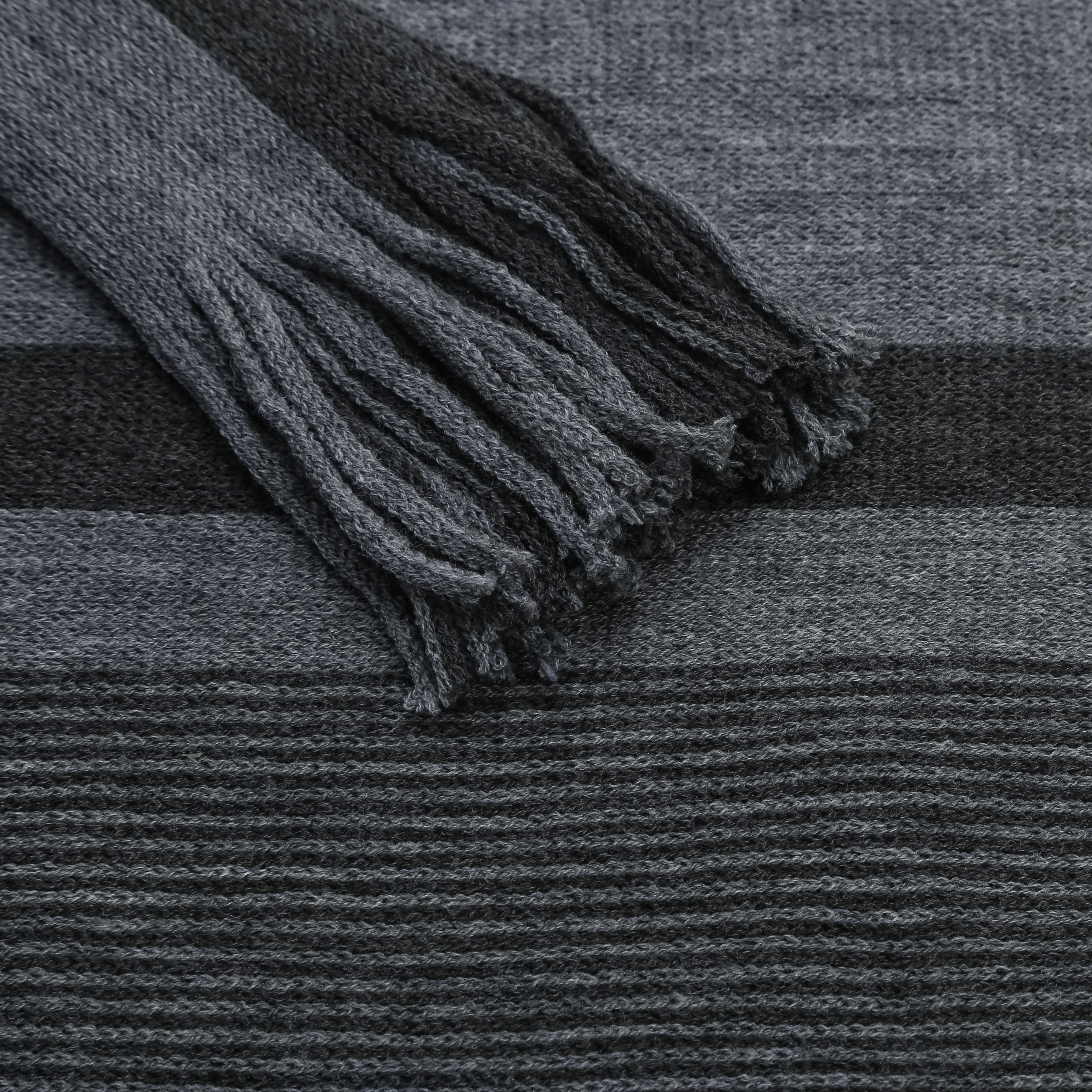 #color_gris