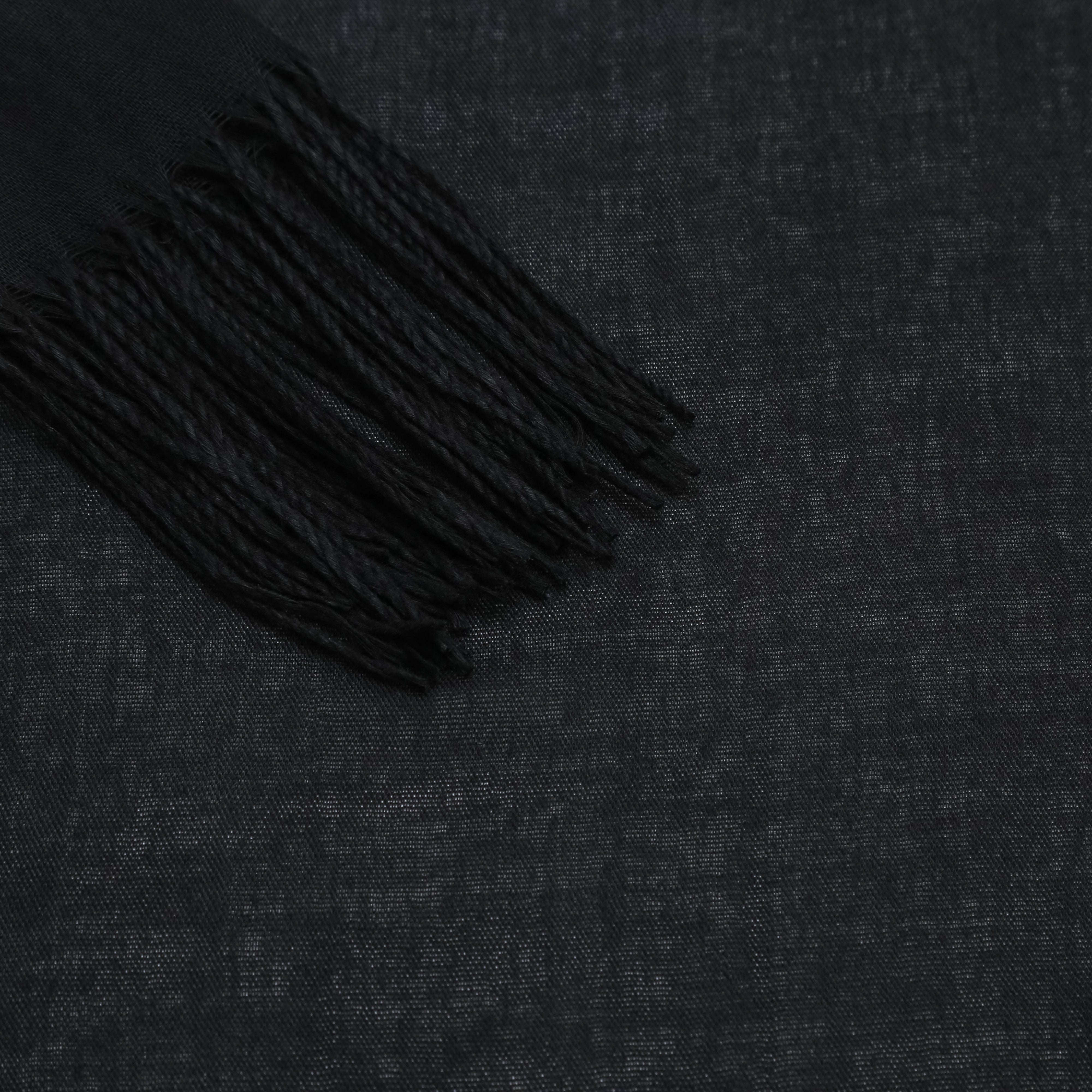 #color_negro