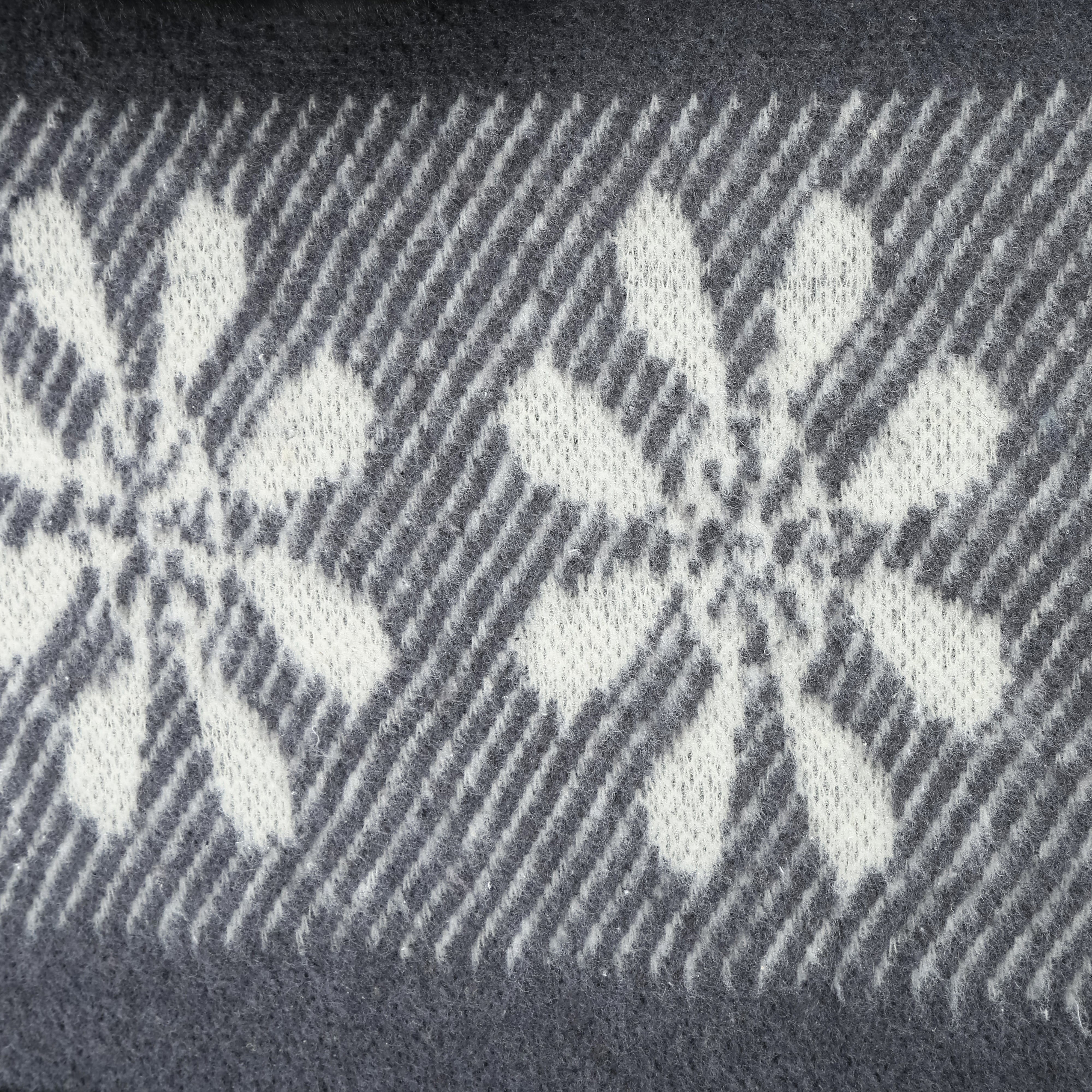 #color_gris